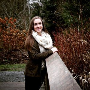 Meet your Posher, Ava