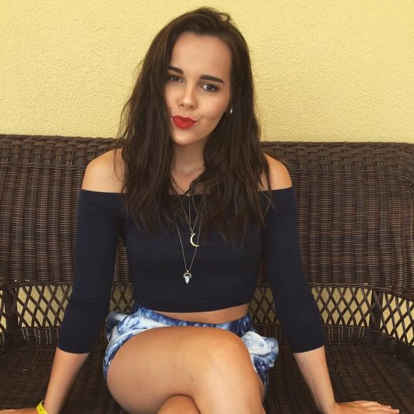 Meet your Posher, Lindsey - Picture 1 of 1