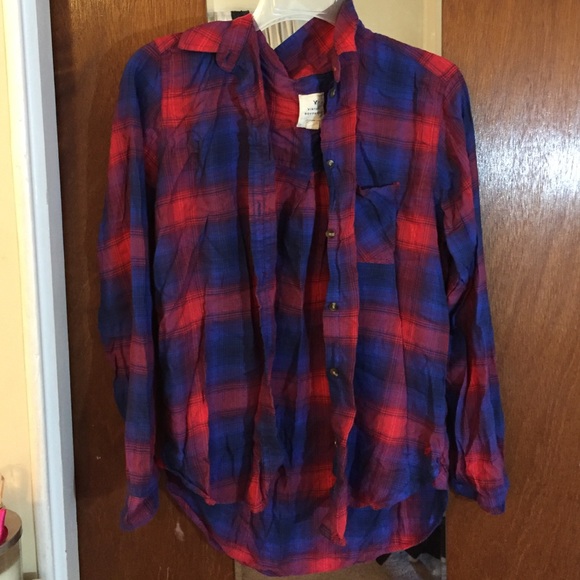 American Eagle plaid red and blue button down