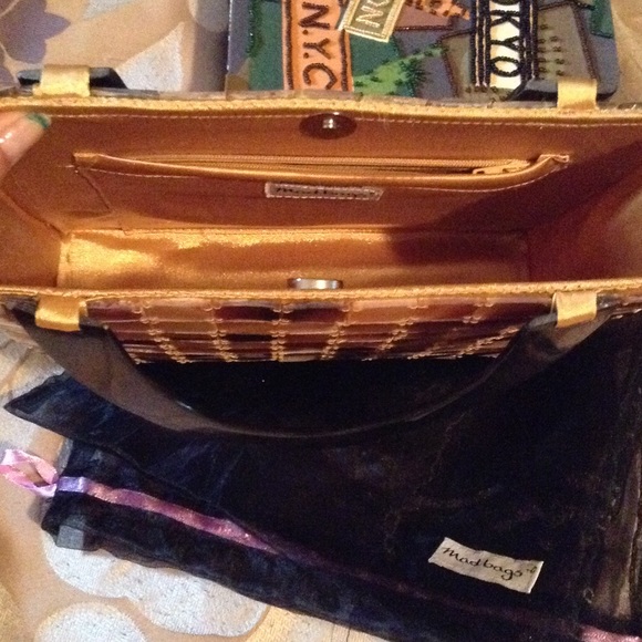 MAD BAGS handcrafted Mother of pearl shell &horn. - Picture 3 of 4