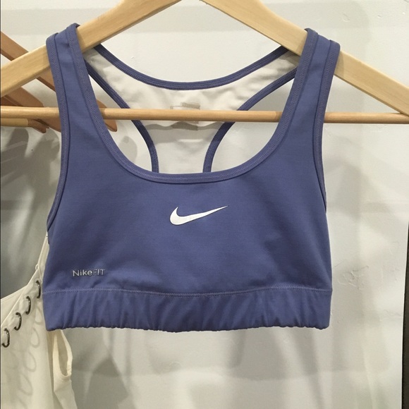 Xs Nike lavender sports bra - Picture 1 of 3
