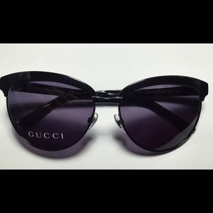 Gucci Women's sunglasses
