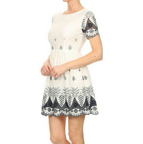 Mini dress with scalloped hem - Picture 2 of 4