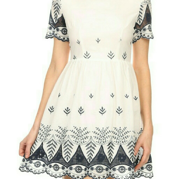 Mini dress with scalloped hem - Picture 4 of 4