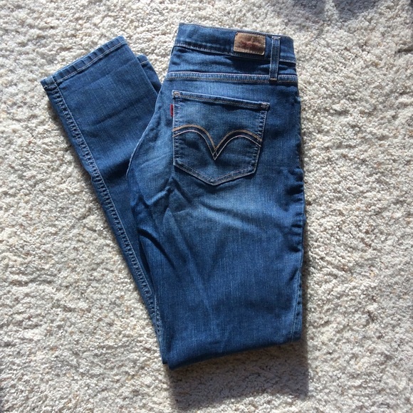 🎉HP🎉Vintage Levi's 524 blue super low stretchy skinny jeans. Size 9M. - Picture 2 of 4