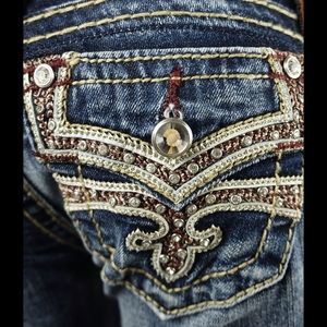 NWOT "Celinda" Rock Revival Jeans