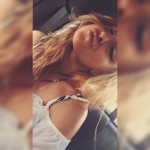 Meet your Posher, Leah