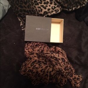 Cheetah print Louis Vuitton scarf