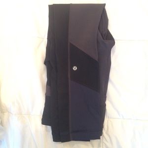 black, grey, & blue lululemon leggings size 8