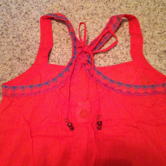 Bright orange embroidered Roxy tank - Picture 4 of 4