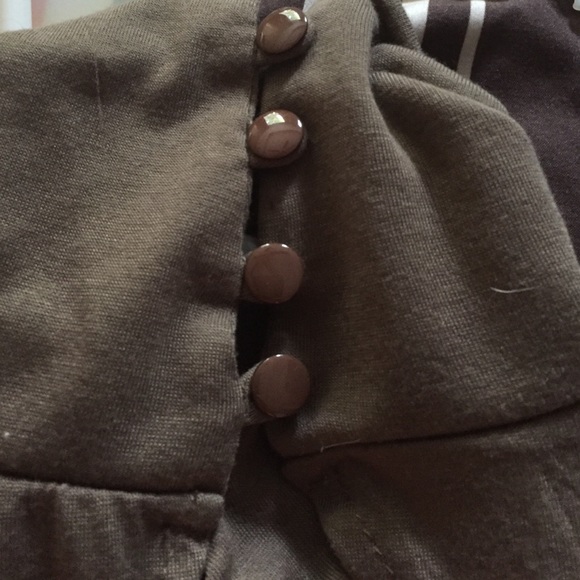 Keyhole back top - Picture 3 of 3