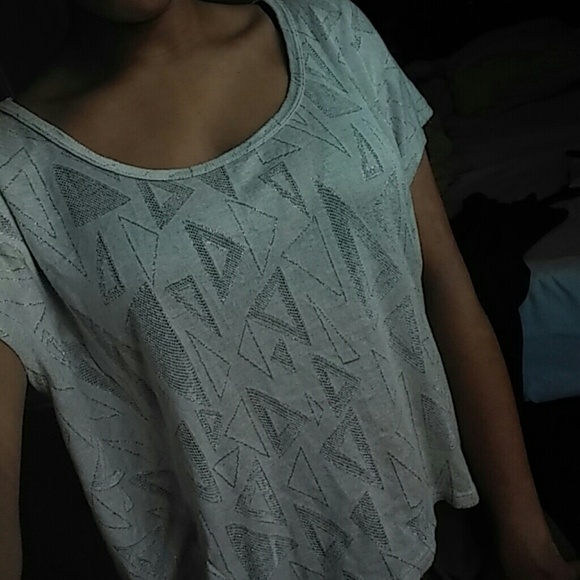 Cream blouse with silver triangle lining - Picture 1 of 3