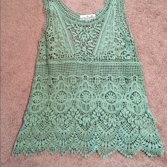 Lace Top! - Picture 3 of 3