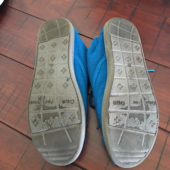 Toms - Picture 4 of 4