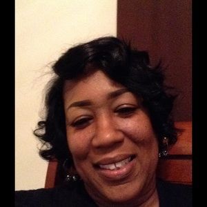 Meet your Posher, Lanora