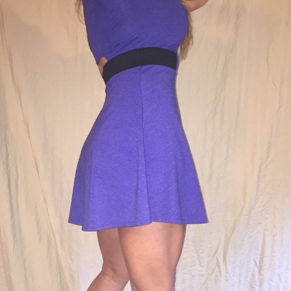 ❌SOLD❌American Eagle Dress with Cut Out Back - Picture 3 of 4