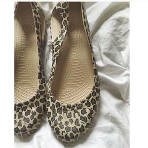 Leopard crocs