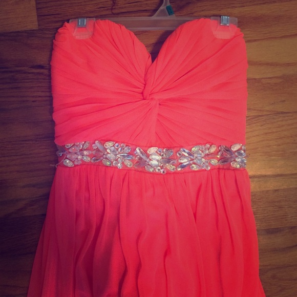 Strapless formal Gown!