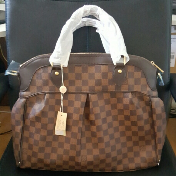 New Trevi Gm Satchel with belt