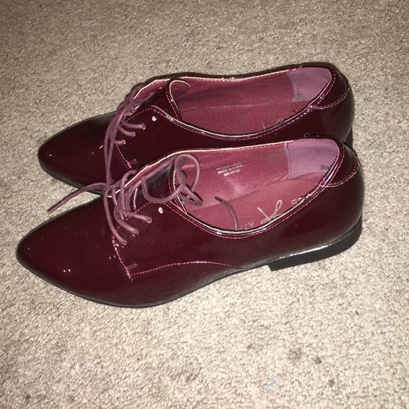 Patent Pointy Toe Oxfords