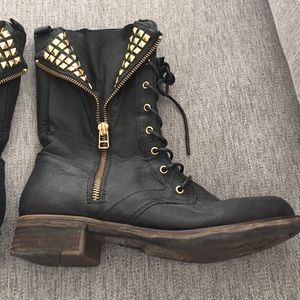 Steve Madden boots