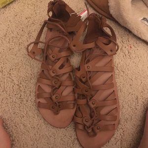 Brand new Zara shows with tags size 36