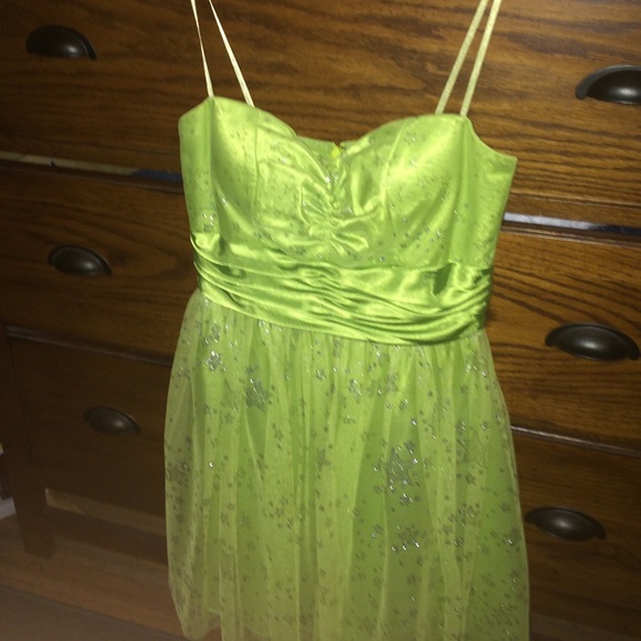 LIME GREEN HOMECOMING/PROM DRESS