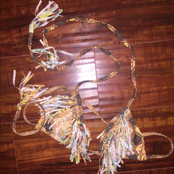 RVCA Waranway Triangle Fringe Bikini Top, small - Picture 3 of 4