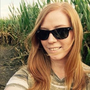 Meet your Posher, Jade