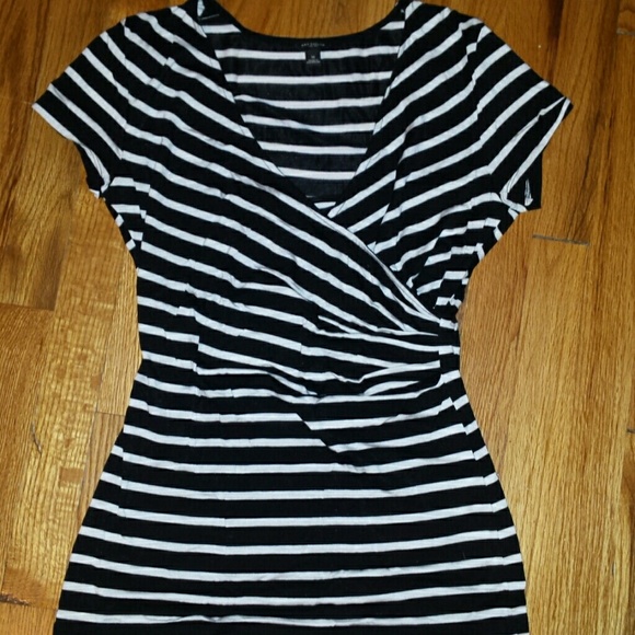 Ann Taylor black and white striped top blouse