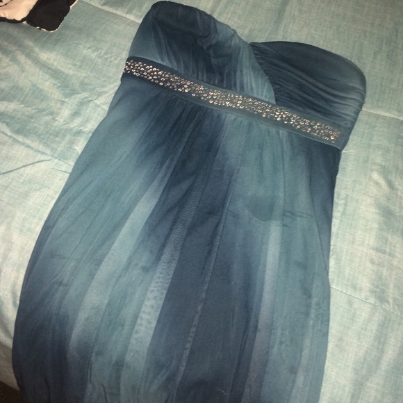 strapless/sleeveless prom/homecoming dress