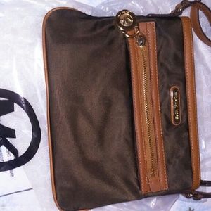 Michael Kors Brown Small Kempton purse