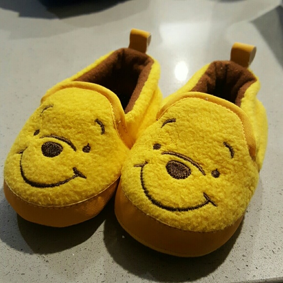 Disney Winnie the Pooh slip on shoes
