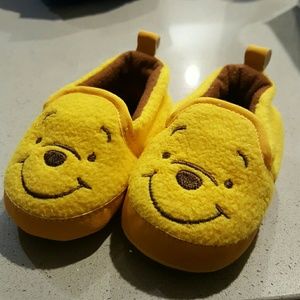 Disney Winnie the Pooh slip on shoes