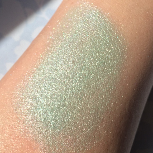 Skin Mint Shimmer Highlighter - Picture 2 of 4