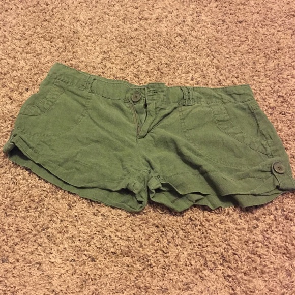 Classic green cargo short