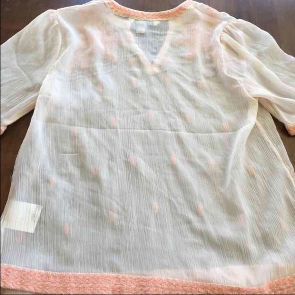 3 FOR $15! Old Navy Embroidered Top - Picture 3 of 3