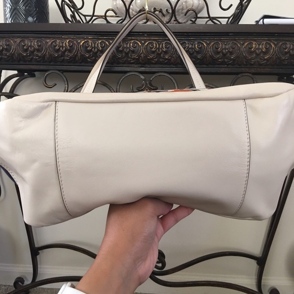 Coach purse - Picture 2 of 4