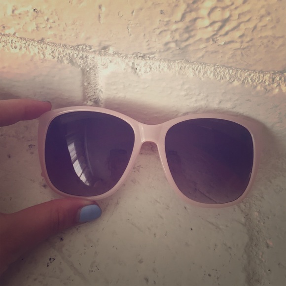 Fun Retro F21 Pink Sunglasses