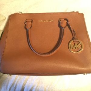 Classic Michael Kors Medium Beige Purse