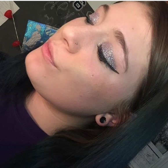 Multicolor Pressed Glitter - Picture 3 of 4