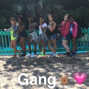 Meet your Posher, Alexandra