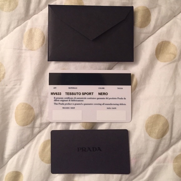 Authentic Prada mini bag & authenticity card - Picture 4 of 4