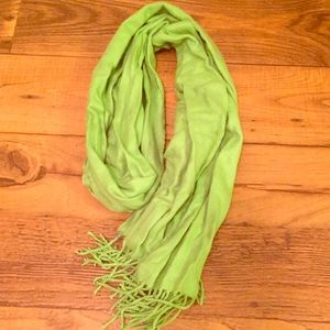 Green cashmere scarf
