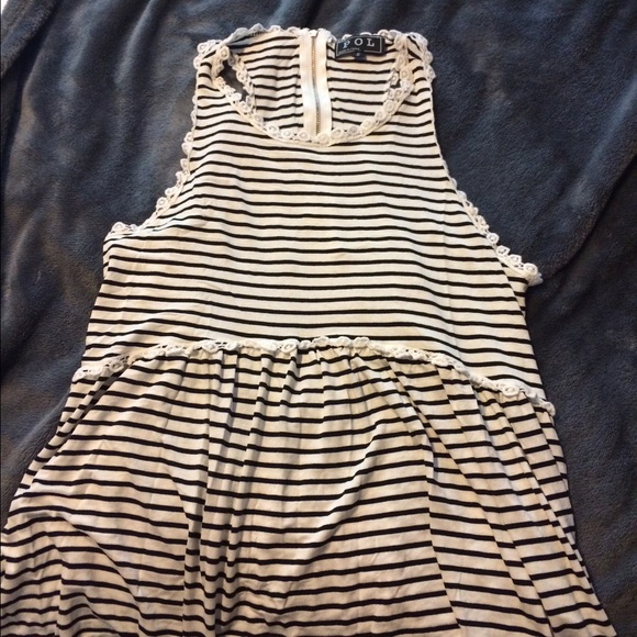 Striped tank top POL lace trim