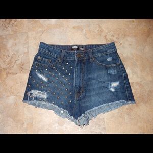urban outfitters high waisted studded shorts