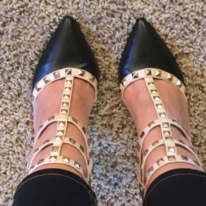 Adorable studded black and nude heels