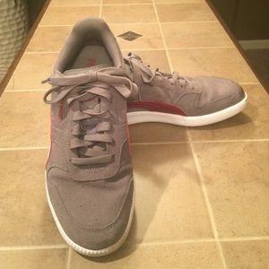 Men's 8.5 Puma Shoes