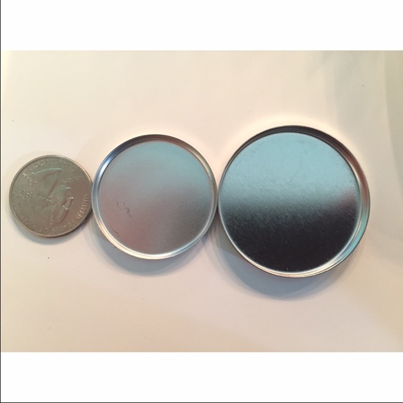 Pearl Pressed Shimmer Highlighter - Picture 3 of 3