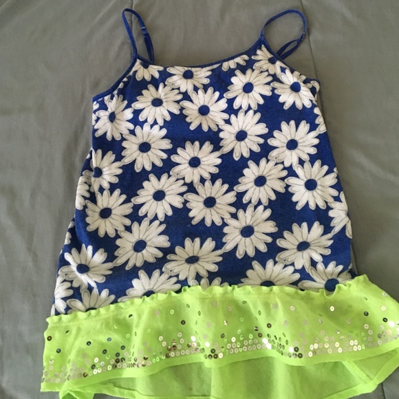 Justice Girls adorable flower top.